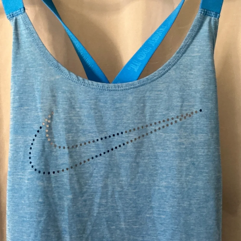 Nike Women's Blue Tank Top size small